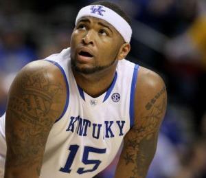 尤其当首回 尤其当首回